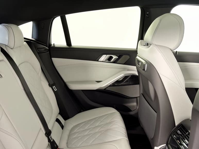 BMW X6 xDrive40i Sports Activity Coupe 2027 — side view