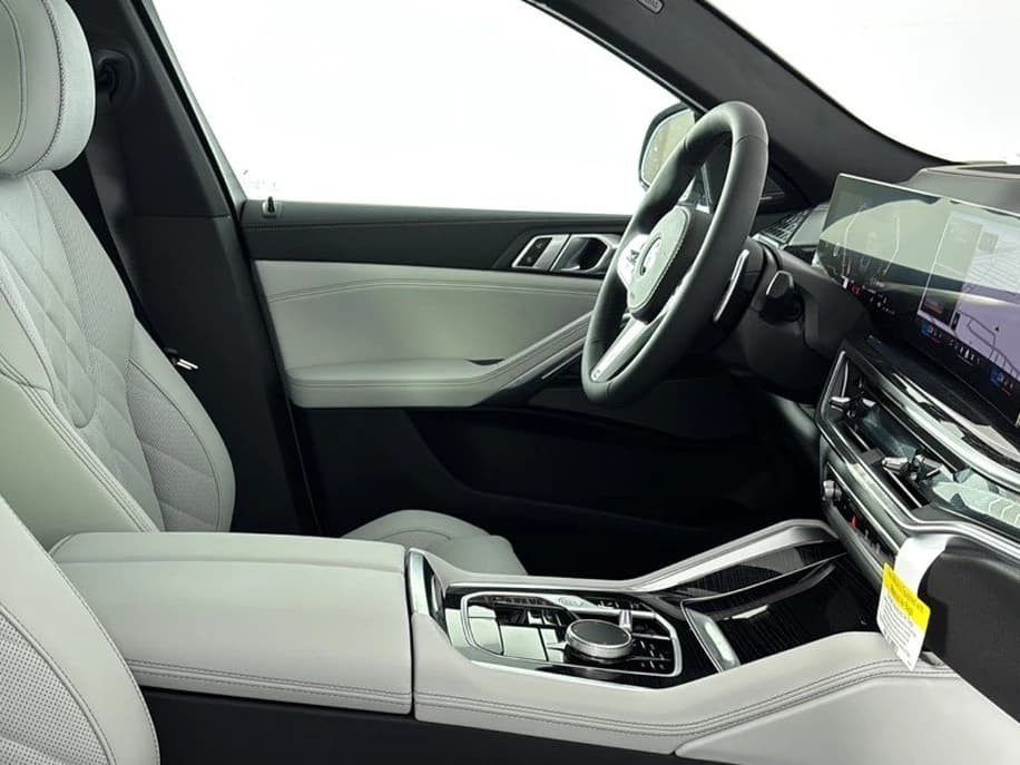 BMW X6 xDrive40i Sports Activity Coupe 2027 — side view