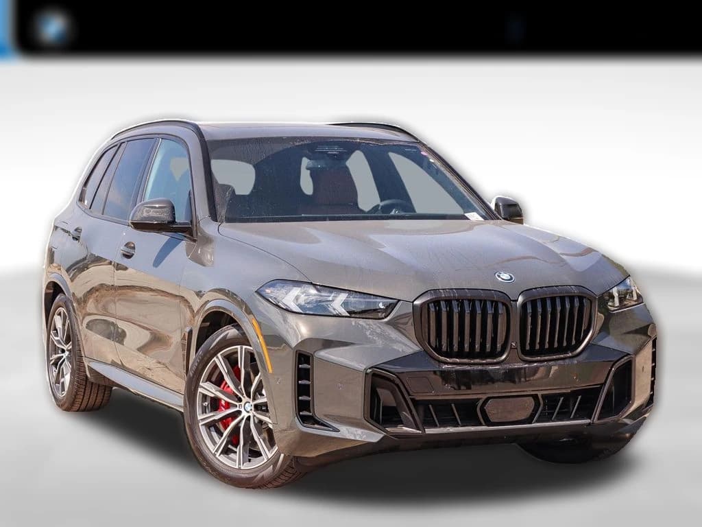 BMW X5 xDrive50e Plug-In Hybrid 2026 — side view