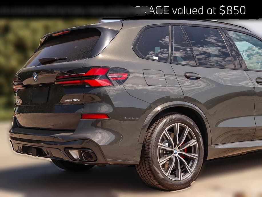 BMW X5 xDrive50e Plug-In Hybrid 2026 — side view