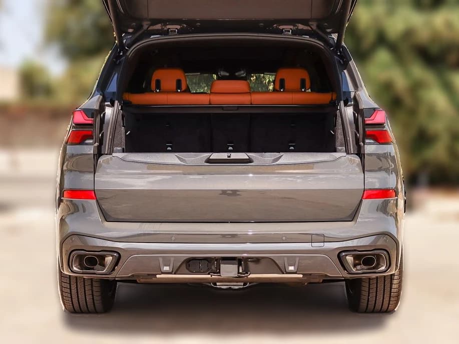 BMW X5 xDrive50e Plug-In Hybrid 2026 — side view