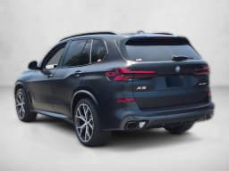BMW X5 xDrive50e Plug-In Hybrid 2026 — side view