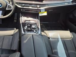 BMW X5 xDrive50e Plug-In Hybrid 2026 — side view