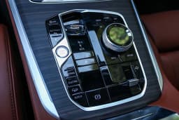 BMW X5 xDrive50e Plug-In Hybrid 2026 — side view