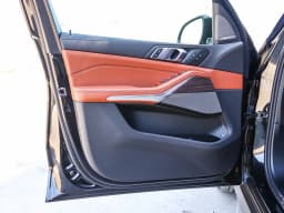 BMW X5 xDrive50e Plug-In Hybrid 2026 — side view