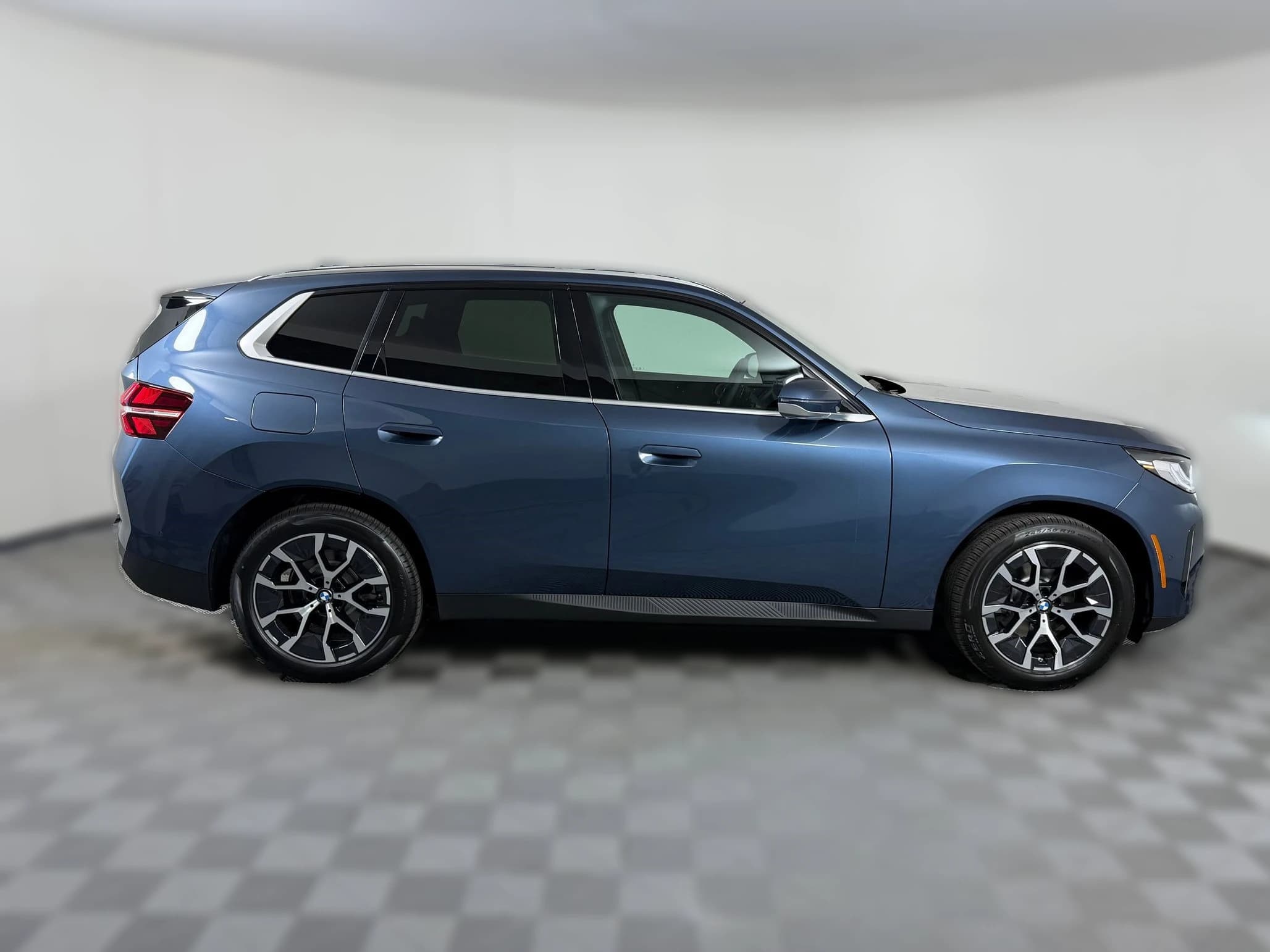 BMW X3 30 xDrive Sports Activity Vehicle 2026 — side view