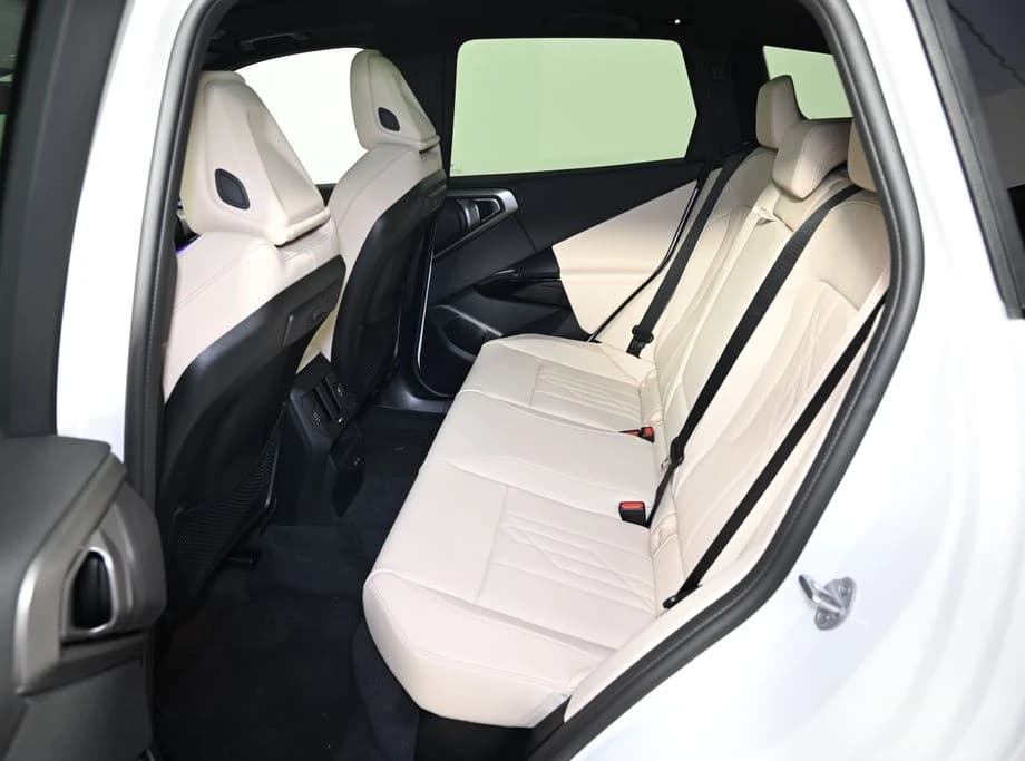BMW X3 30 xDrive Sports Activity Vehicle 2026 — side view