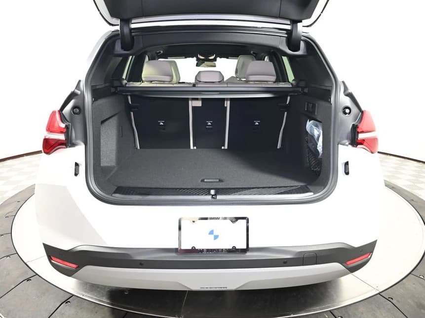 BMW X3 30 xDrive Sports Activity Vehicle 2026 — side view