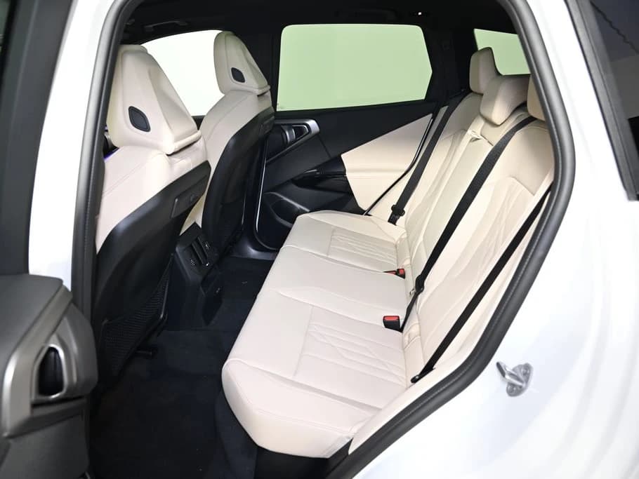 BMW X3 30 xDrive Sports Activity Vehicle 2026 — side view