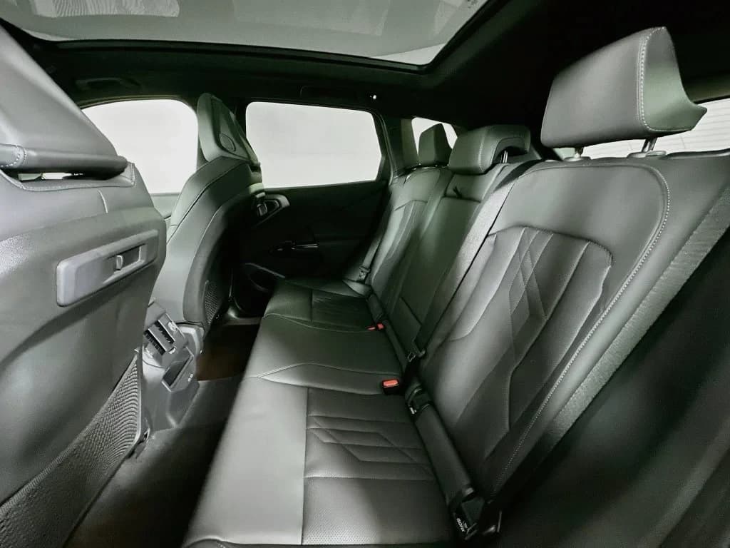 BMW X3 30 xDrive Sports Activity Vehicle 2026 — side view