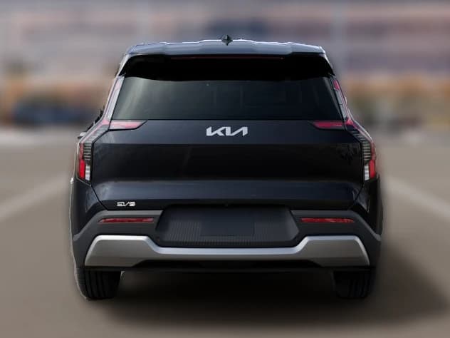 Kia EV9 Light Short Range RWD 2026 — side view