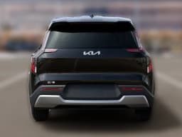 Kia EV9 Light Short Range RWD 2026 — side view