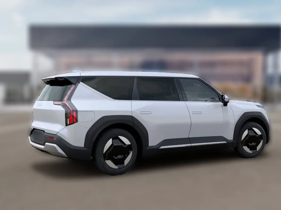 Kia EV9 Light Short Range RWD 2026 — side view