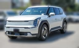 Kia EV9 Light Short Range RWD 2026 — side view