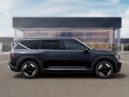 Kia EV9 Light Long Range RWD 2026 — side view
