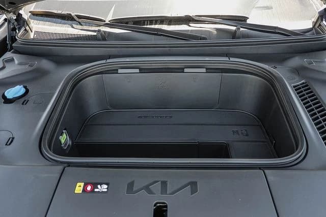 Kia EV9 GT-Line AWD 2026 — side view