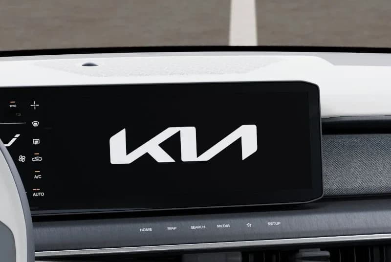 Kia EV9 Wind AWD 2026 — side view