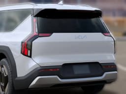 Kia EV9 Wind AWD 2026 — side view