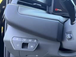 Kia EV9 Wind AWD 2026 — side view
