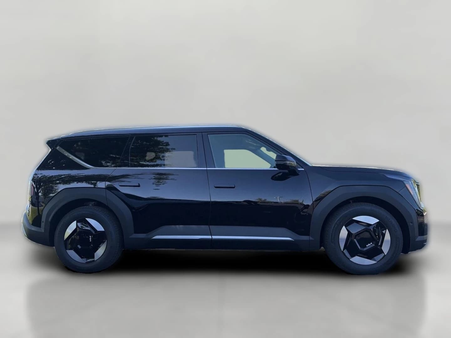 Kia EV9 Wind AWD 2026 — side view
