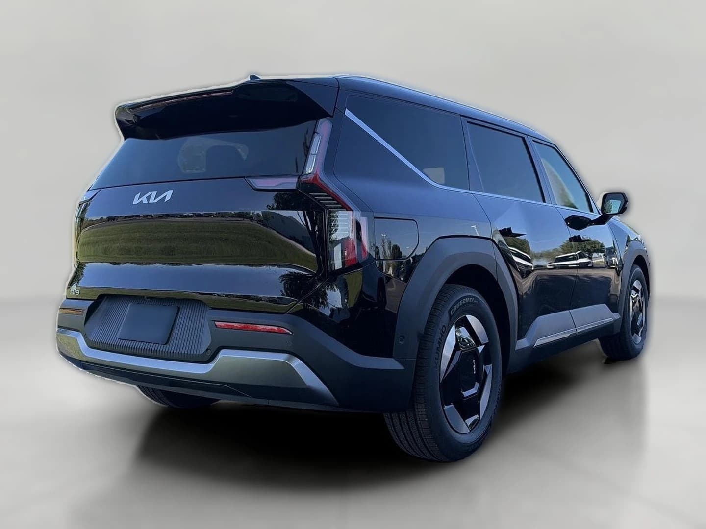 Kia EV9 Wind AWD 2026 — side view