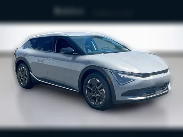 Kia EV6 Light Long Range RWD 2026 — side view