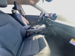 Kia EV6 Light Long Range RWD 2026 — side view
