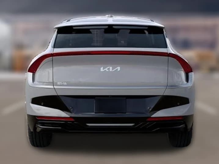 Kia EV6 Light Long Range RWD 2026 — side view