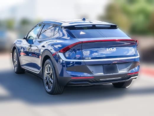 Kia EV6 Light Long Range RWD 2026 — side view