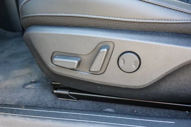 Kia EV6 Light Long Range RWD 2026 — side view