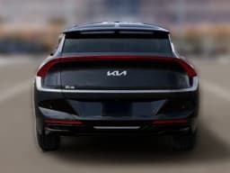 Kia EV6 Light Long Range RWD 2026 — side view