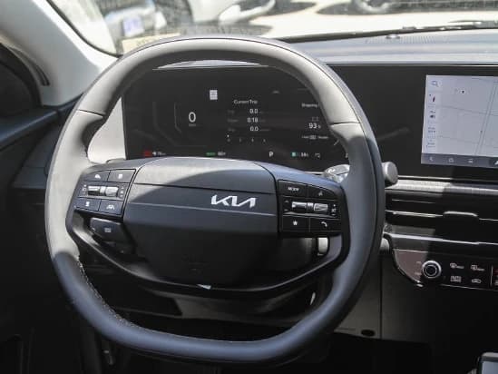 Kia EV6 Light RWD 2026 — side view