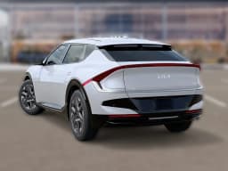Kia EV6 Light RWD 2026 — side view