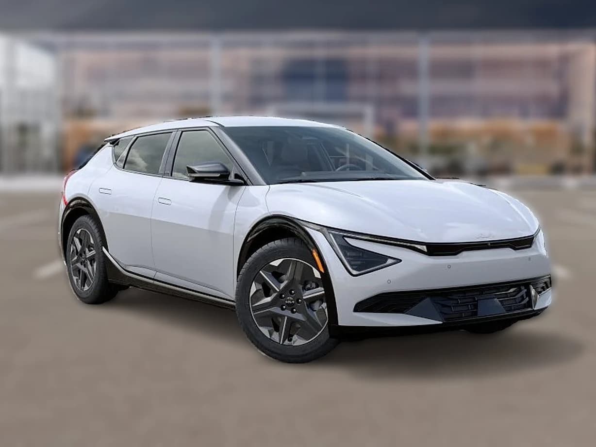 Kia EV6 Light RWD 2026 — side view