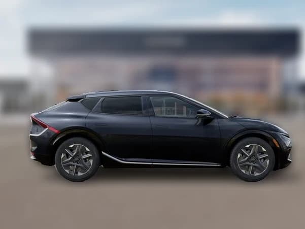Kia EV6 Light Long Range AWD 2026 — side view