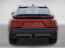 Kia EV6 Light Long Range AWD 2025 — side view