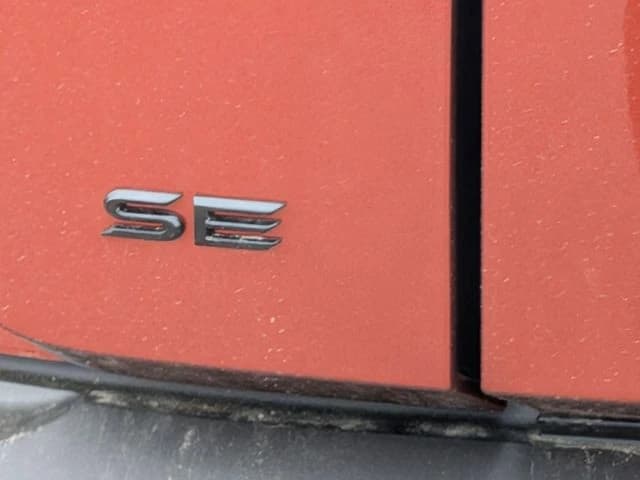 Kia EV6 Light Long Range AWD 2025 — side view