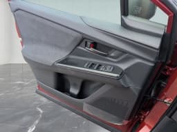 Kia EV6 Light Long Range AWD 2025 — side view