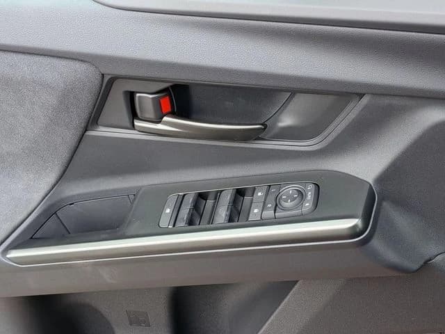 Kia EV6 Light Long Range AWD 2025 — side view