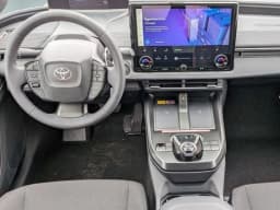 Kia EV6 Light Long Range AWD 2025 — side view