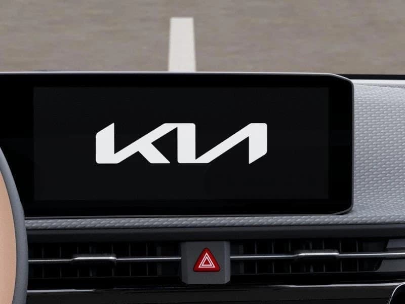 Kia EV6 Light Long Range AWD 2026 — side view