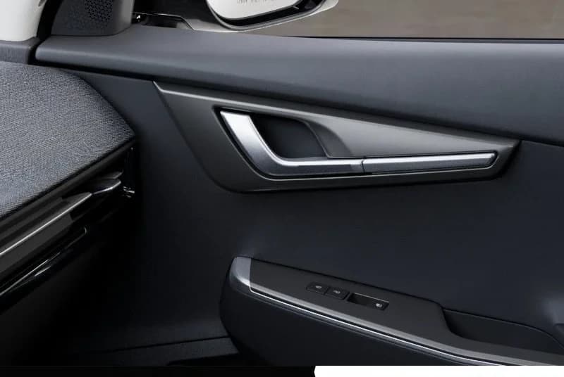 Kia EV6 Light Long Range AWD 2026 — side view
