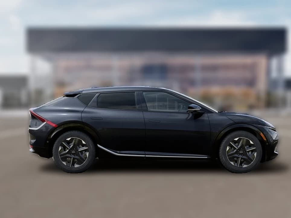 Kia EV6 Light Long Range AWD 2026 — side view