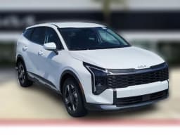 Kia Sportage LX FWD 2026 — side view