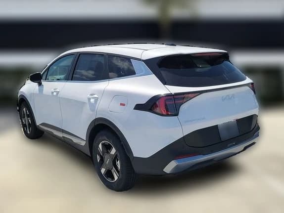 Kia Sportage LX FWD 2026 — side view