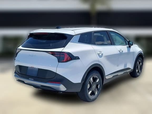 Kia Sportage LX FWD 2026 — side view