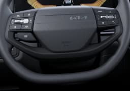 Kia Sportage LX FWD 2026 — side view