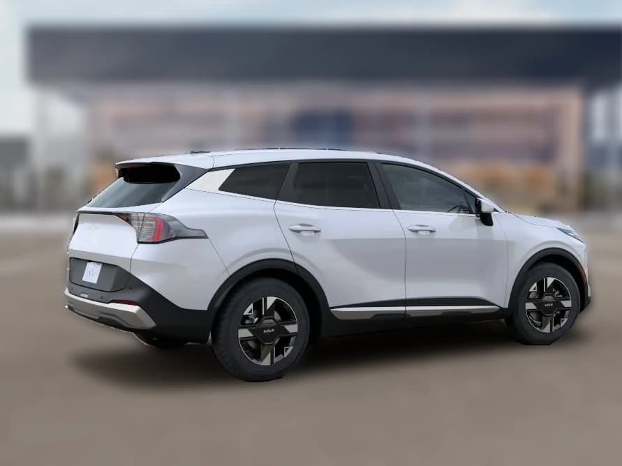 Kia Sportage LX FWD 2026 — side view