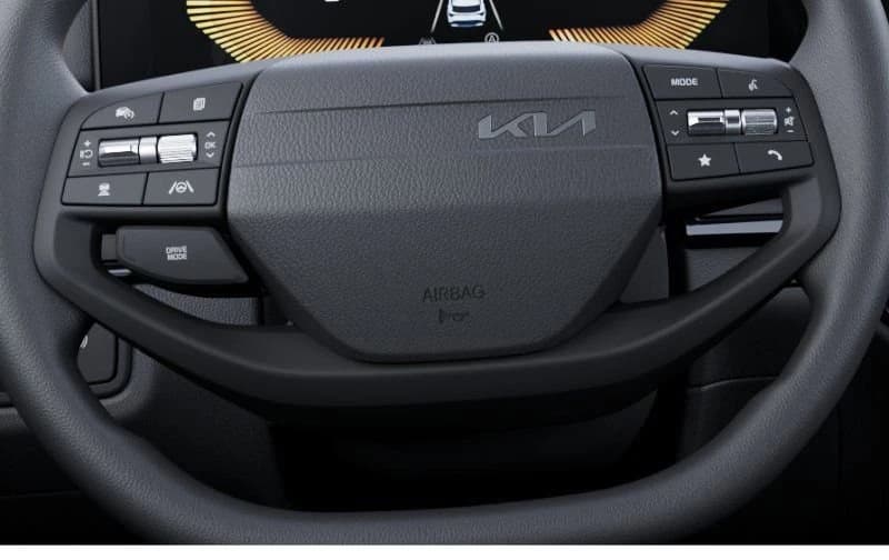 Kia Sportage LX FWD 2026 — side view
