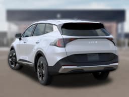 Kia Sportage LX FWD 2026 — side view